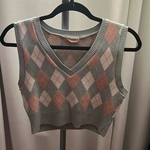 Women's Medium cropped sweater vest